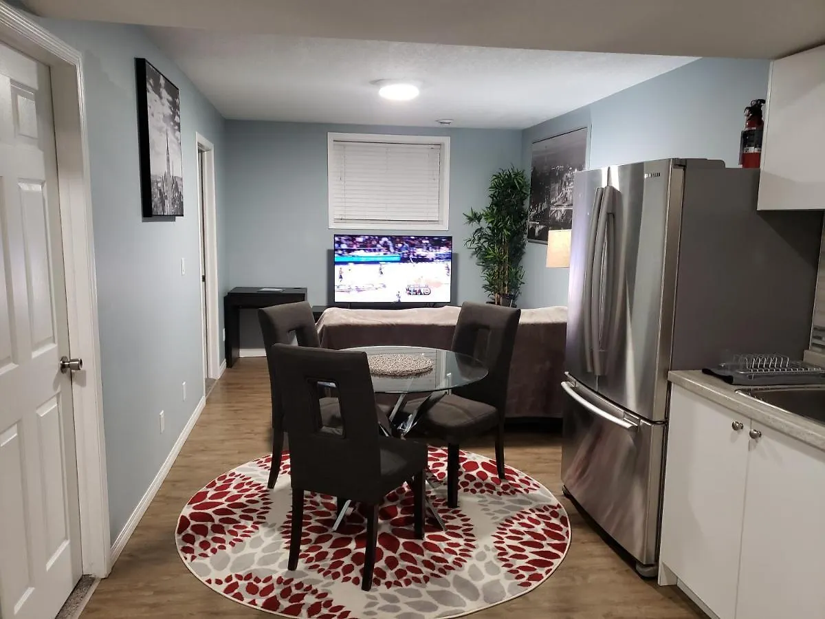 Apartment Cozy Two Bedroom Guest Suite In Nw Calgary Canada